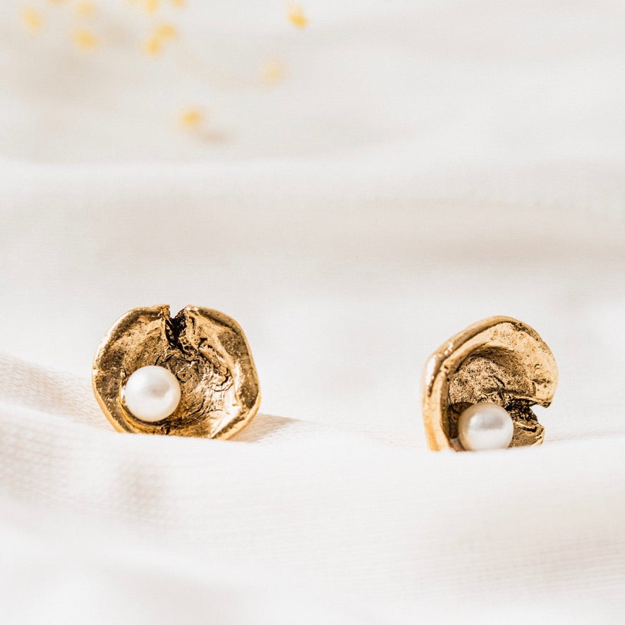 Oyster Stud Earrings | 24K Gold Plated
