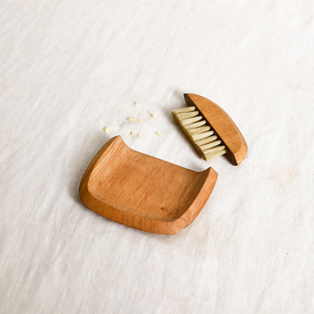 Belfort French Oak Crumb Brush Set