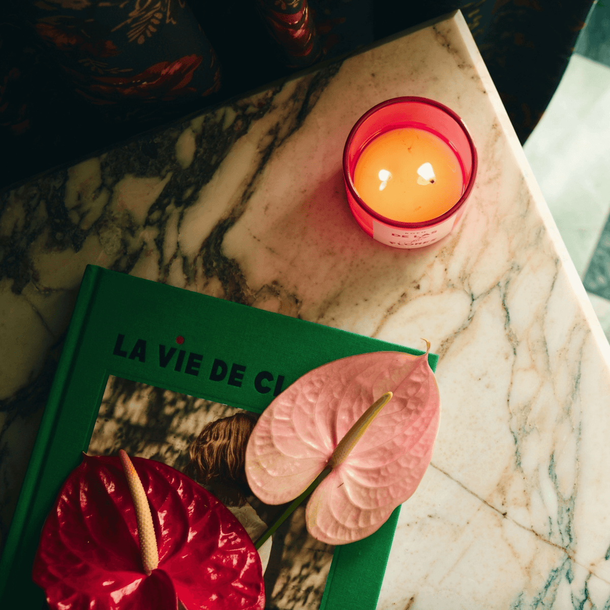 De Las Flores Candle