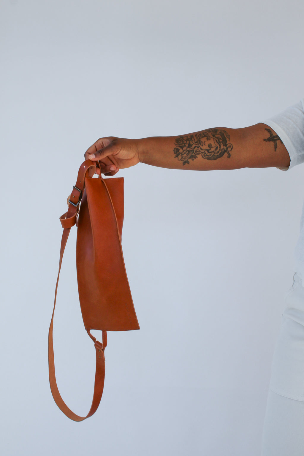 The Offset Sling Bag | Saddle