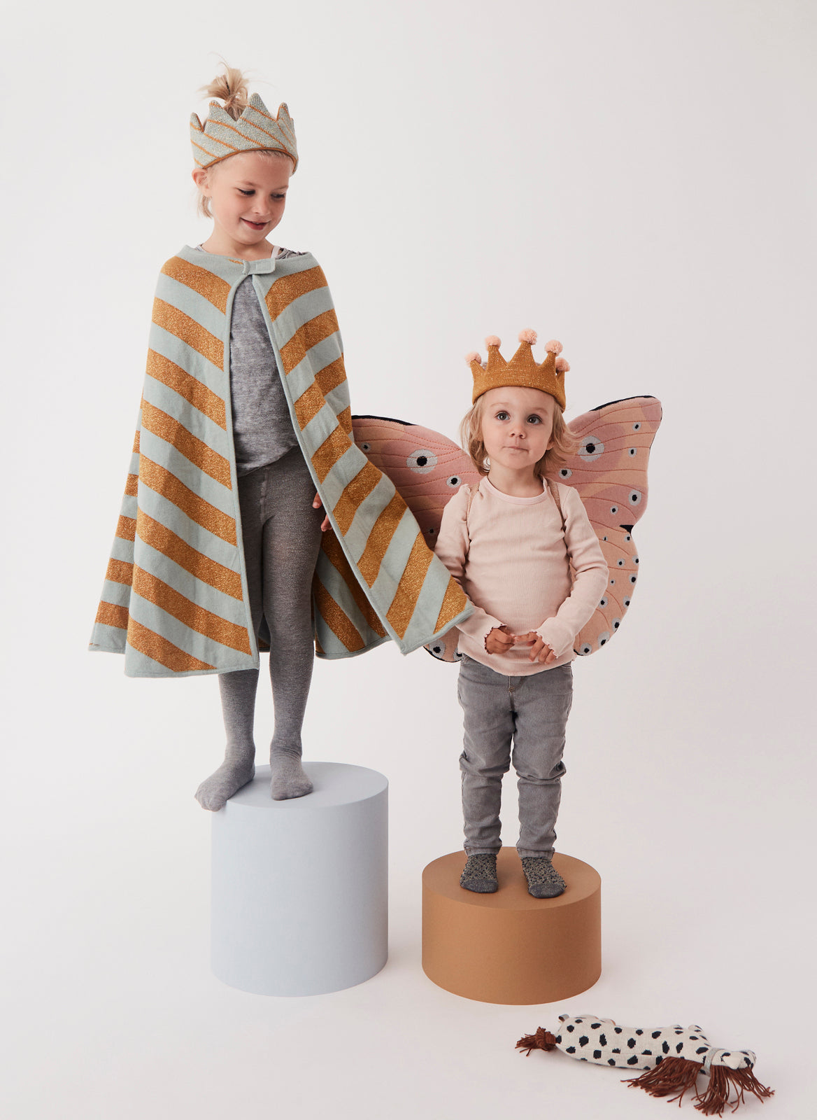 Kids Knitted King’s Cape | Blue