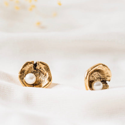 Oyster Stud Earrings | 24K Gold Plated