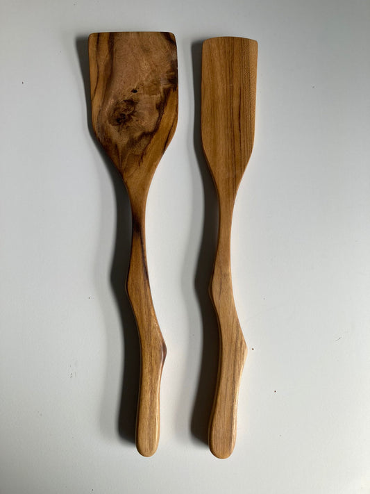 Wavy Teak Spatulas