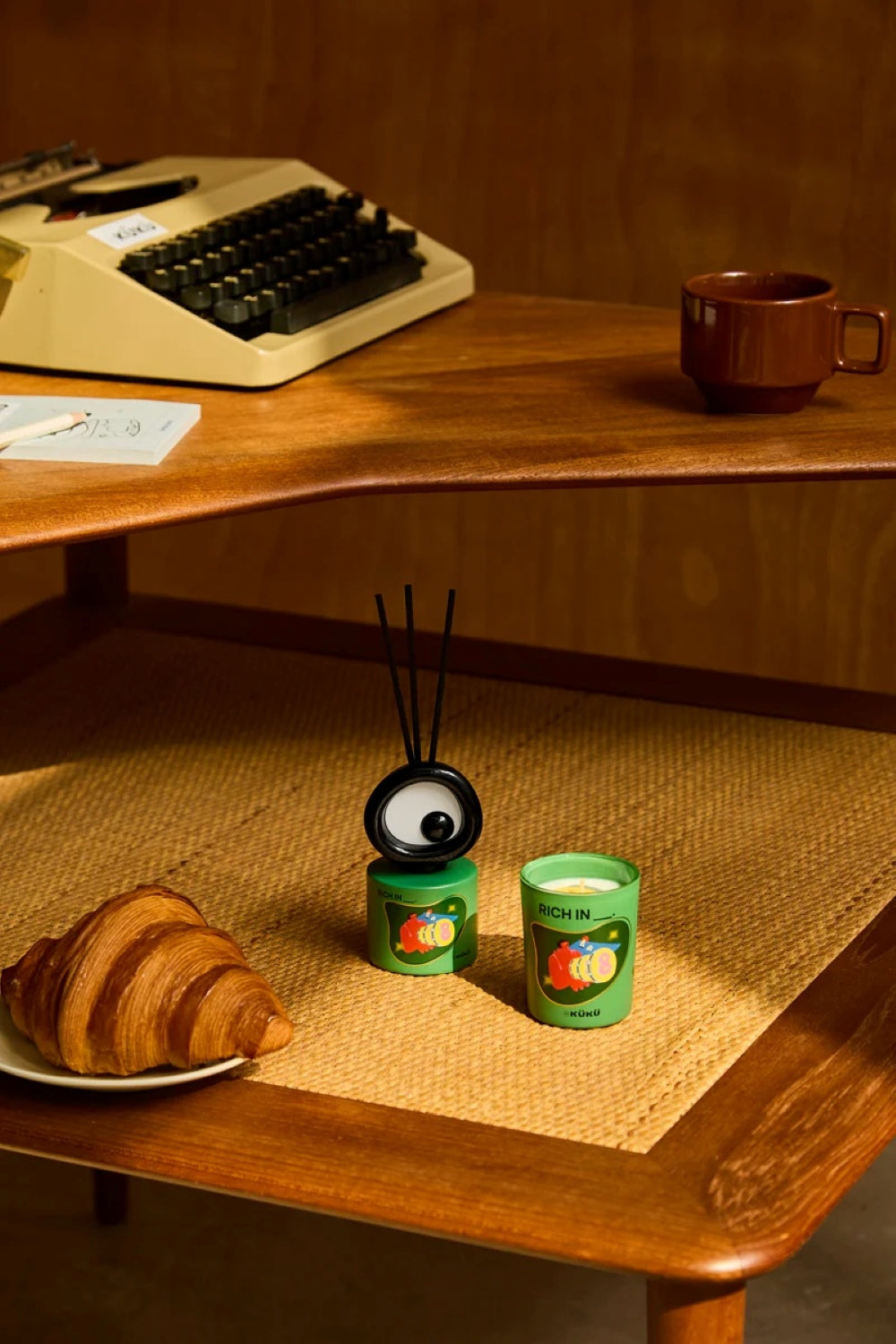 Big Eye Candle + Fragrance Diffuser | Rich in Woody