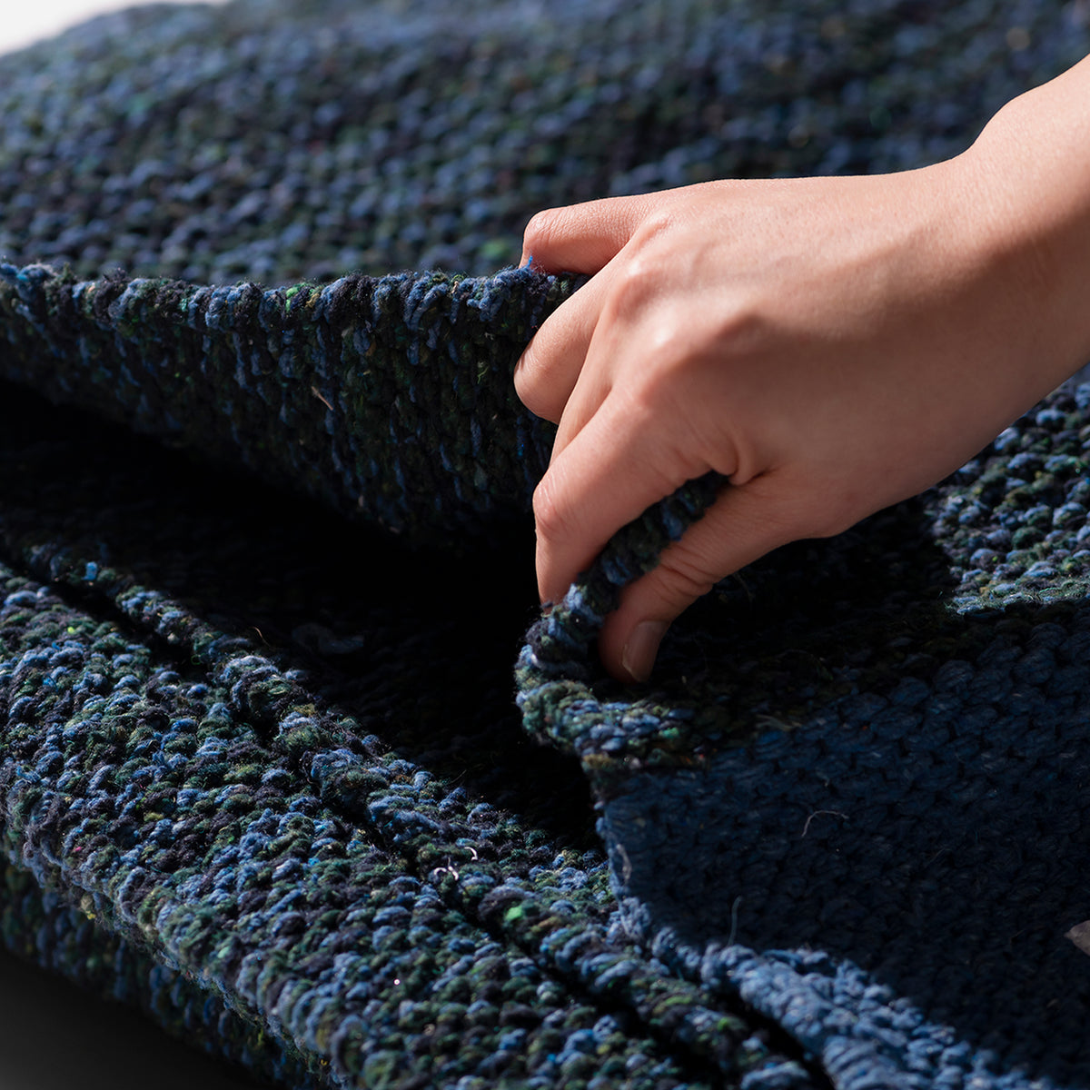 Handloomed Recycle Yarn Rug