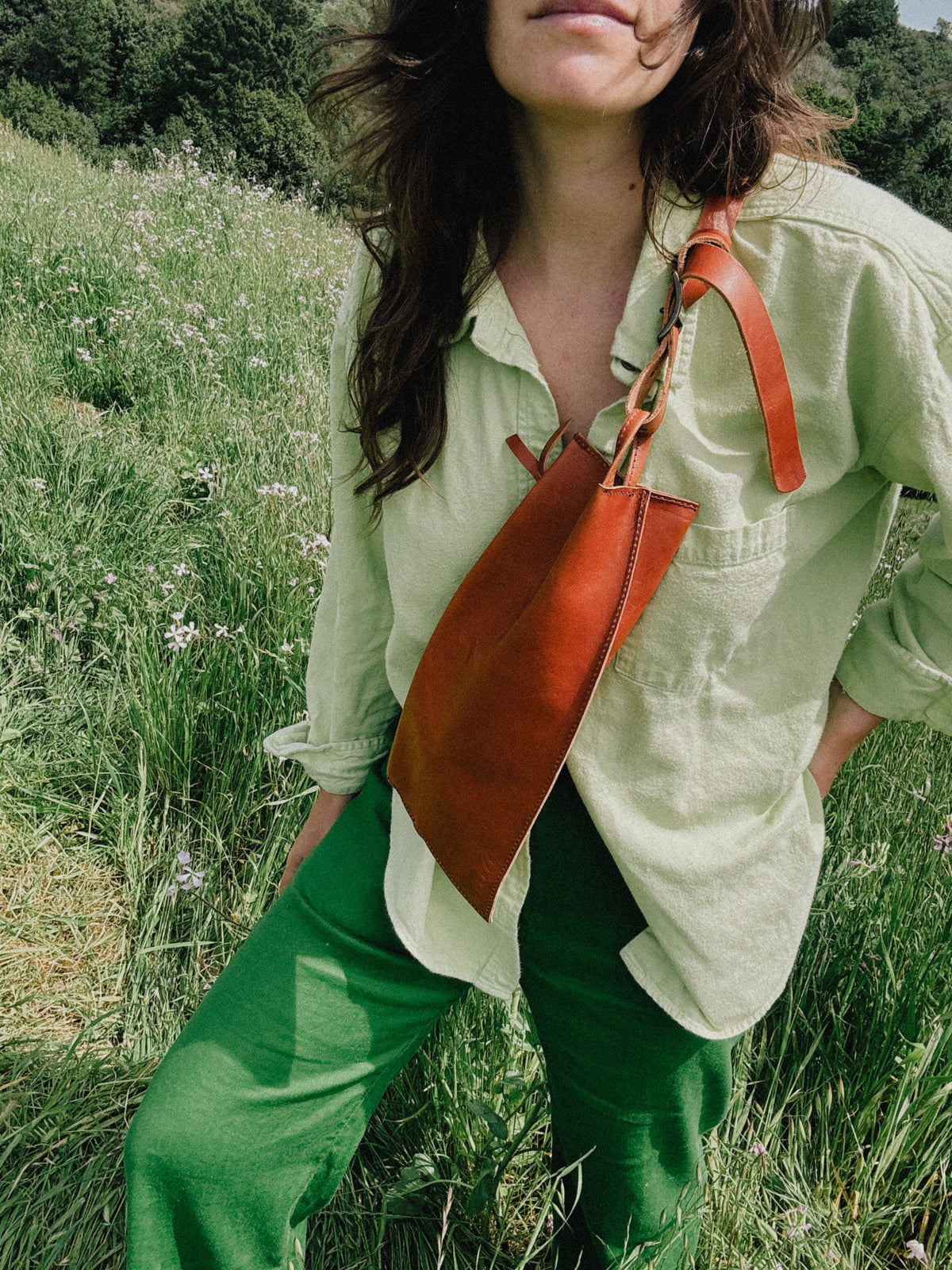 The Offset Leather Sling Bag | Walnut