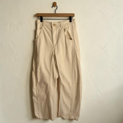 We the Free High Rise Barrel Leg Jean in Eggshell | Size 27